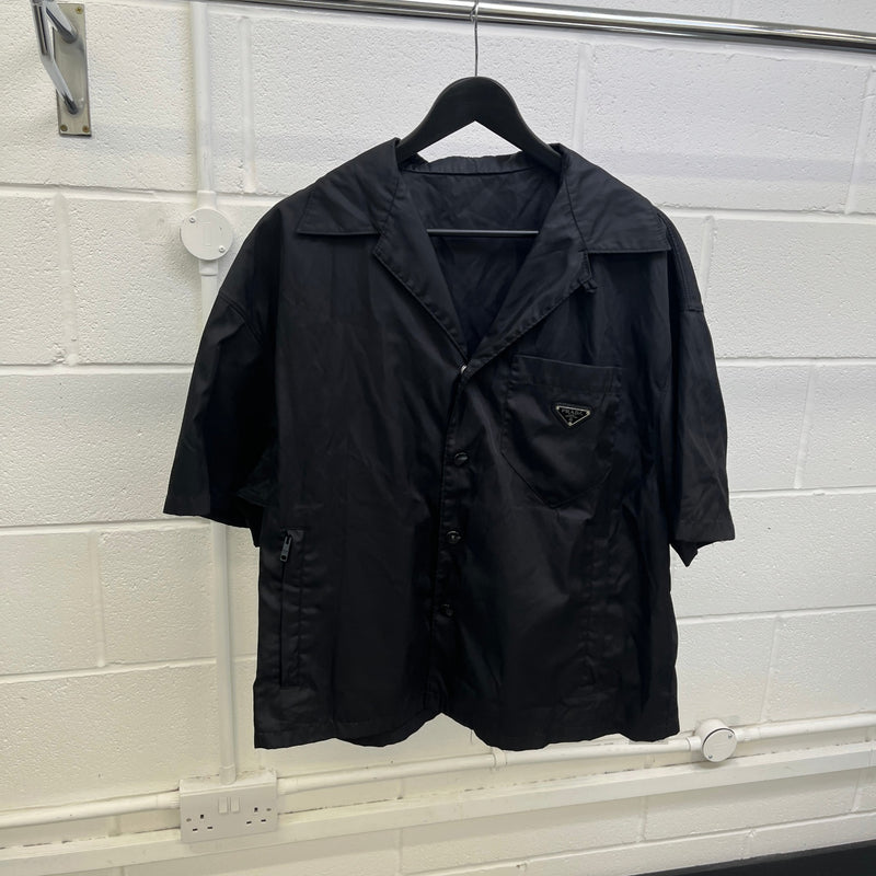Men's Re-Nylon Plaque Logo Shirt Black Size L