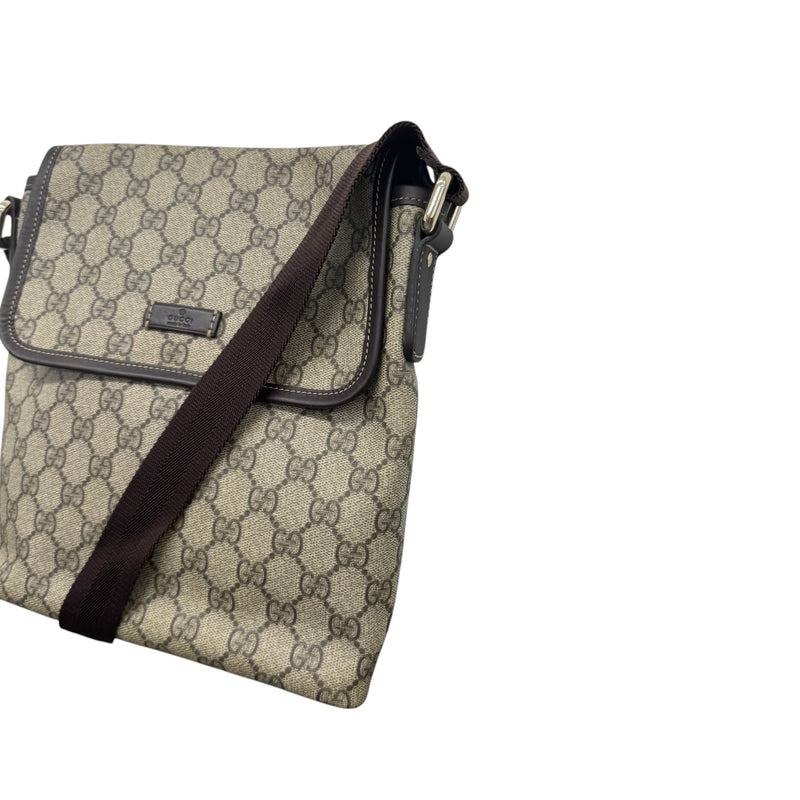 Women's Gg Supreme Messenger Bag Beige