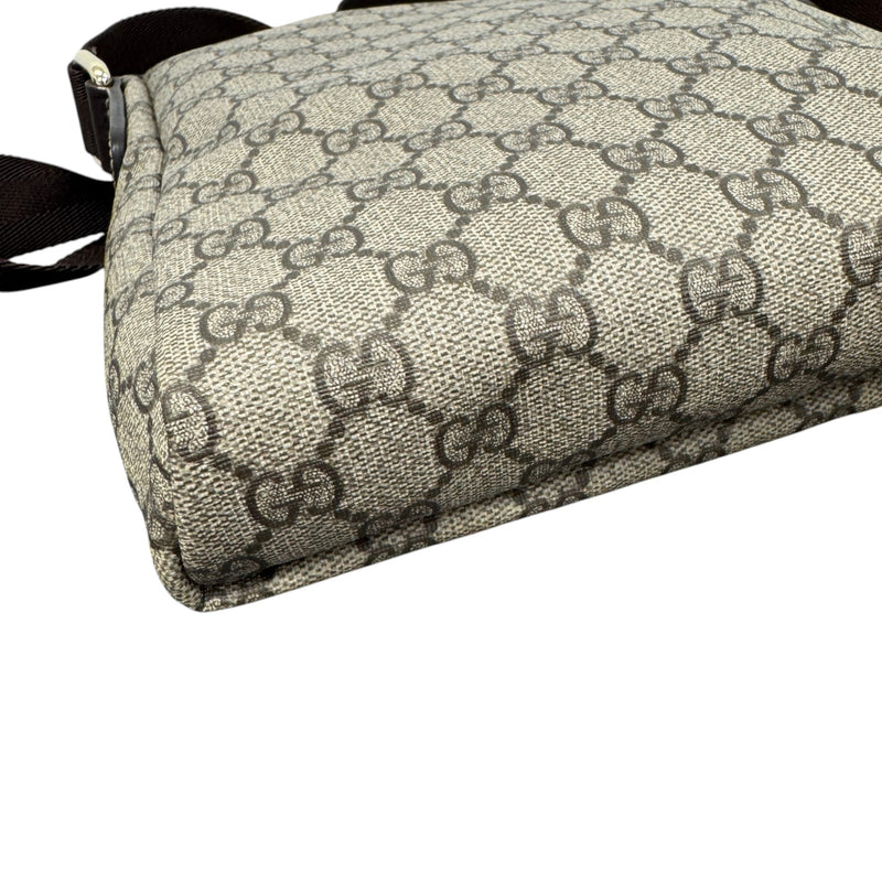 Women's Gg Supreme Messenger Bag Beige