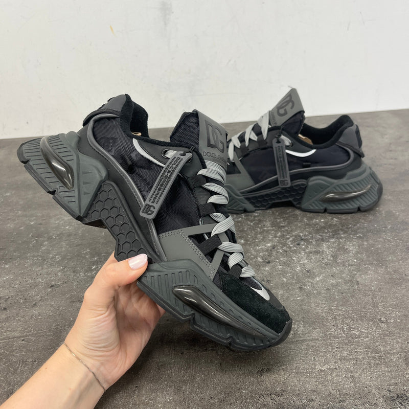 Men's Air Master Low Trainers Black Size UK 8 / EU 42
