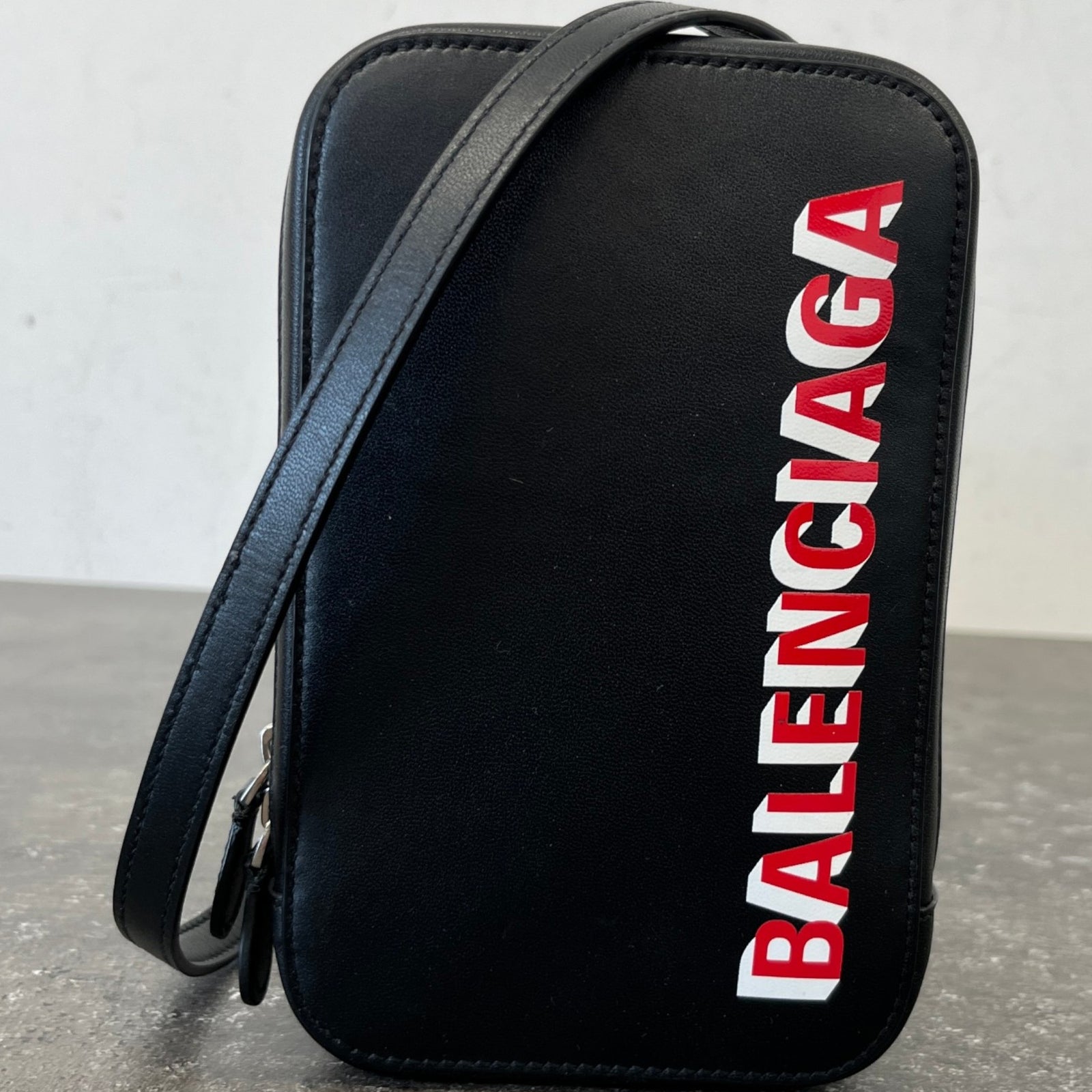 Men's Cash Zip Phone Holder Bag Black - Photo 12