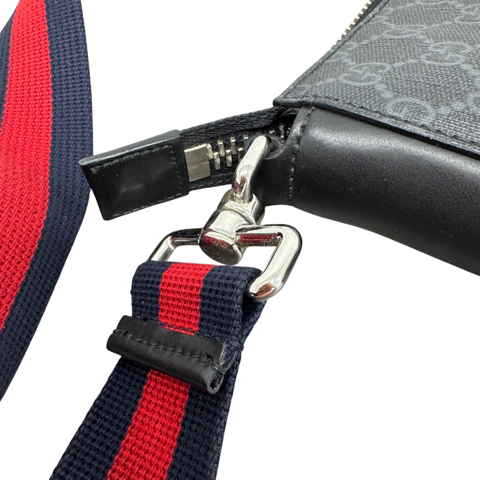 Men's Gg Supreme Messenger Bag Black - Photo 9