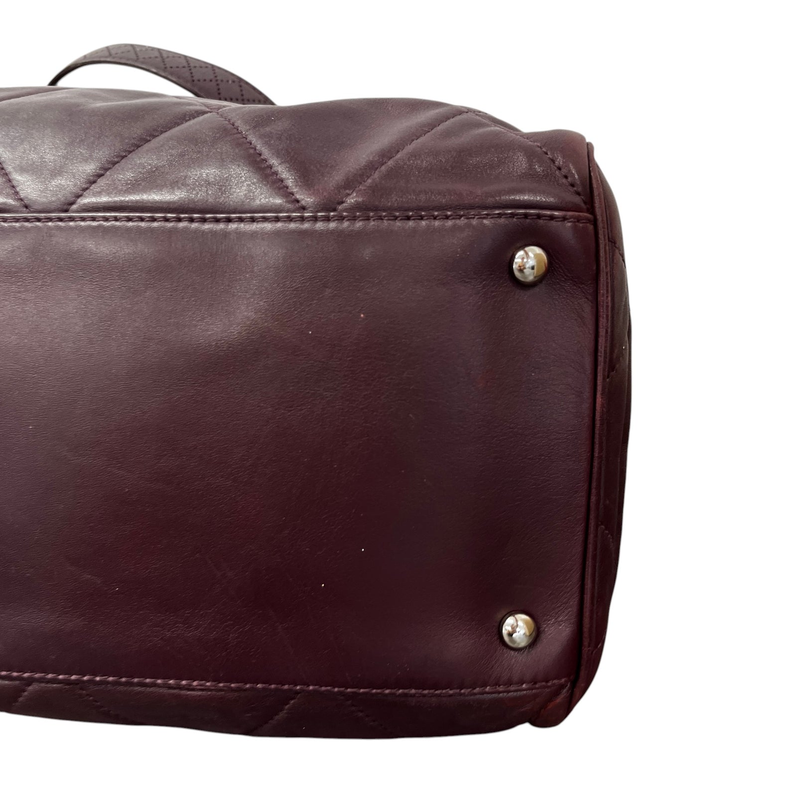Women's Paris-Londres Door Latch Tote Handbag Burgundy - Photo 11