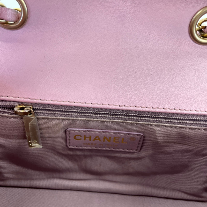Women's Mini Lambskin Mademoiselle Chic Flap Handbag Pink