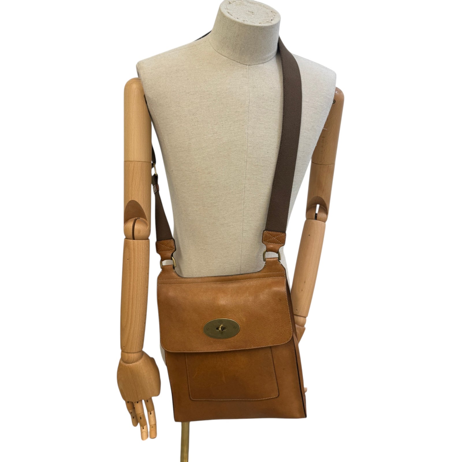 Women's Antony Messenger Bag Brown - Photo 2