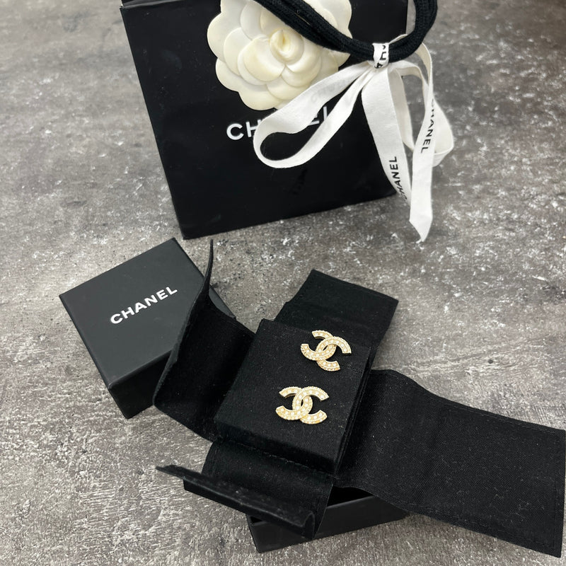 Women's Cc Diamond Earrings Gold