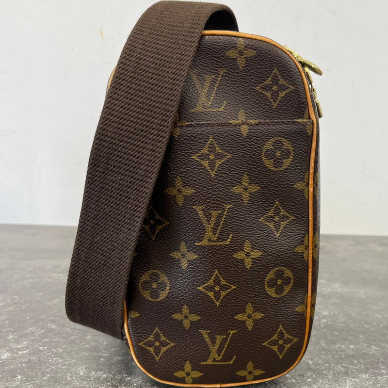 Men's Monogram Pochette Gange Messenger Bag Brown