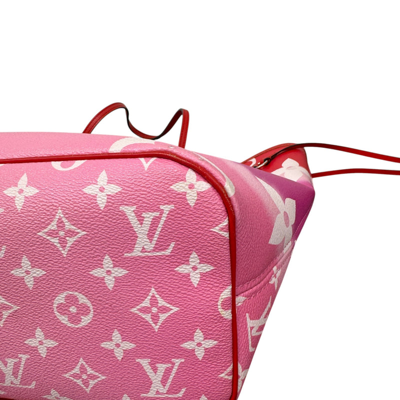 Women's Monogram Escale Neverfull MM Handbag Red