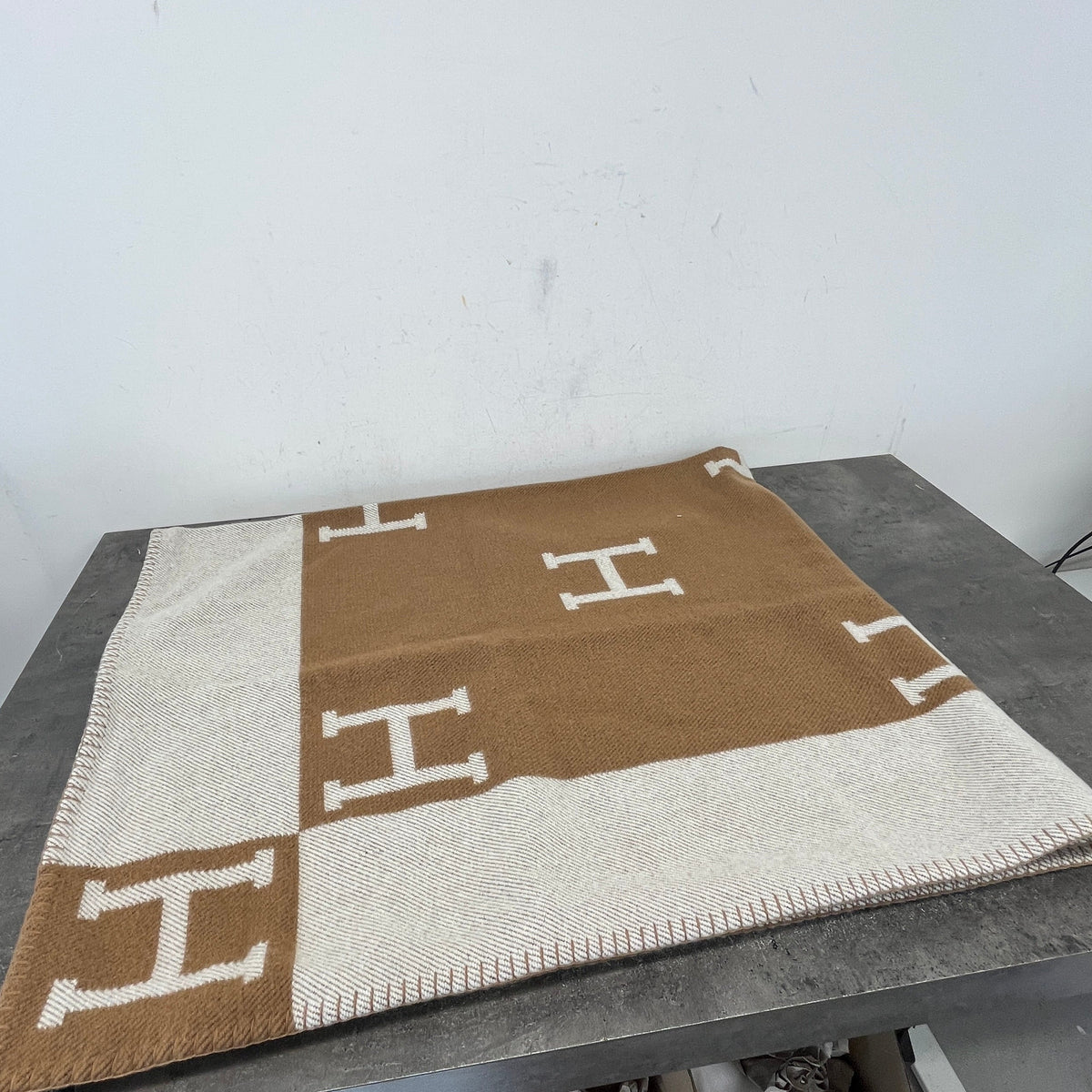 Women's Avalon Throw Blanket Brown - Photo 11