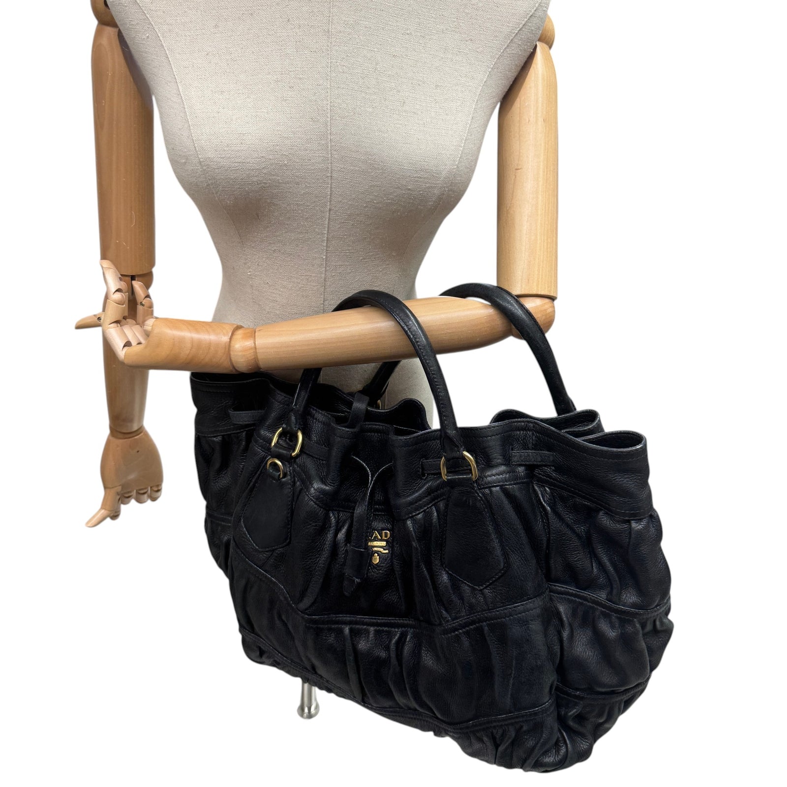 Women's Gaufre Handbag Black - Photo 2