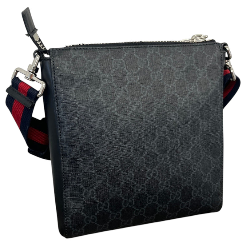 Men's GG Supreme Messenger Bag Black