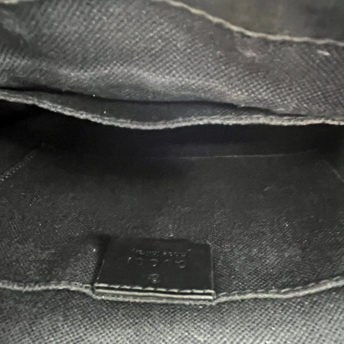 Men's GG Supreme Messenger Bag Black - Photo 11