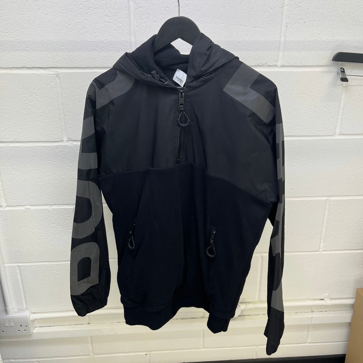 Men's Reflective Logo Hoodie Black Size XS - Photo 6