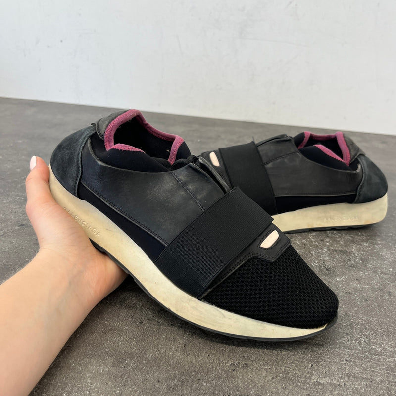 Women's Race Runner Low Trainers Black Size EU 40 / UK 7