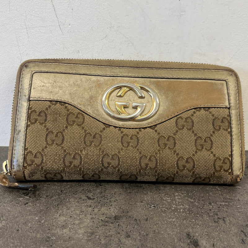 Women's Gg Supreme Purse Gold