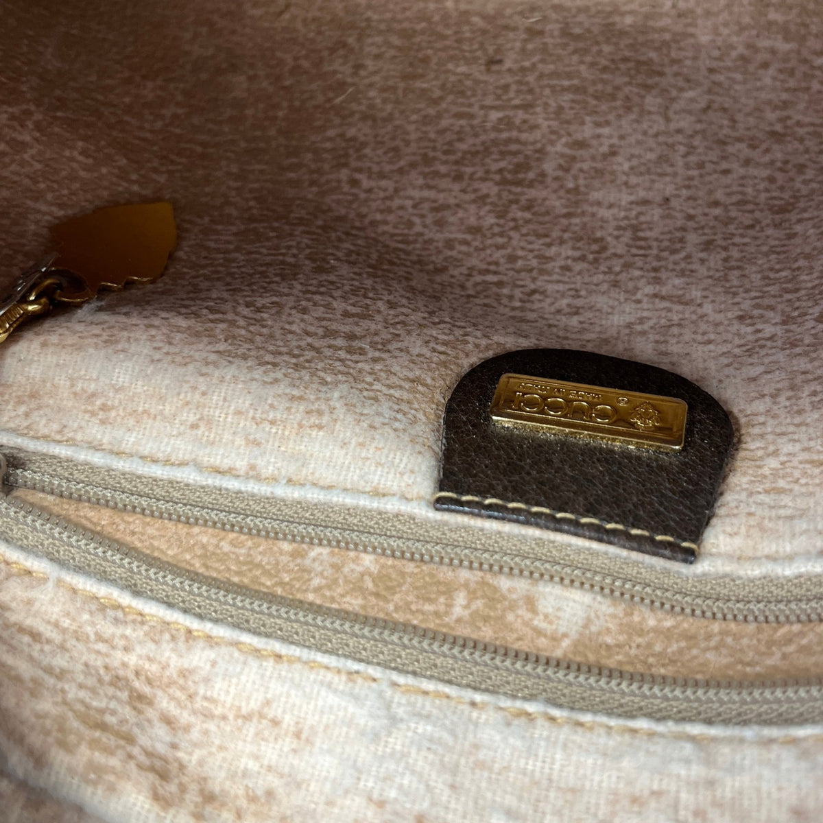 Women's GG Supreme Web Camera Handbag Brown - Photo 13