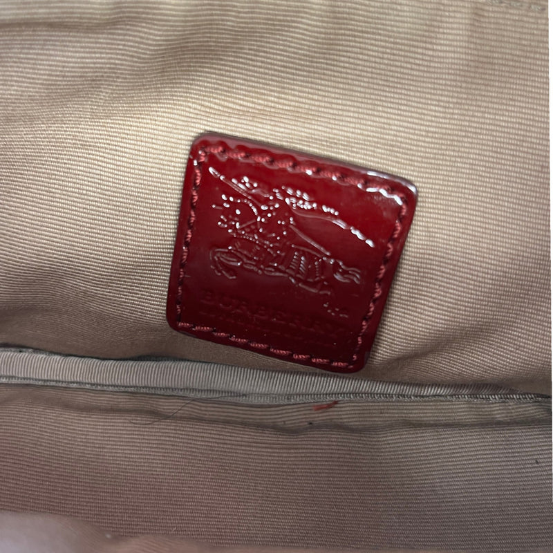 Women's Nova Check Pochette Handbag Red