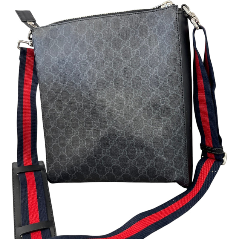 Men's Gg Supreme Messenger Bag Black