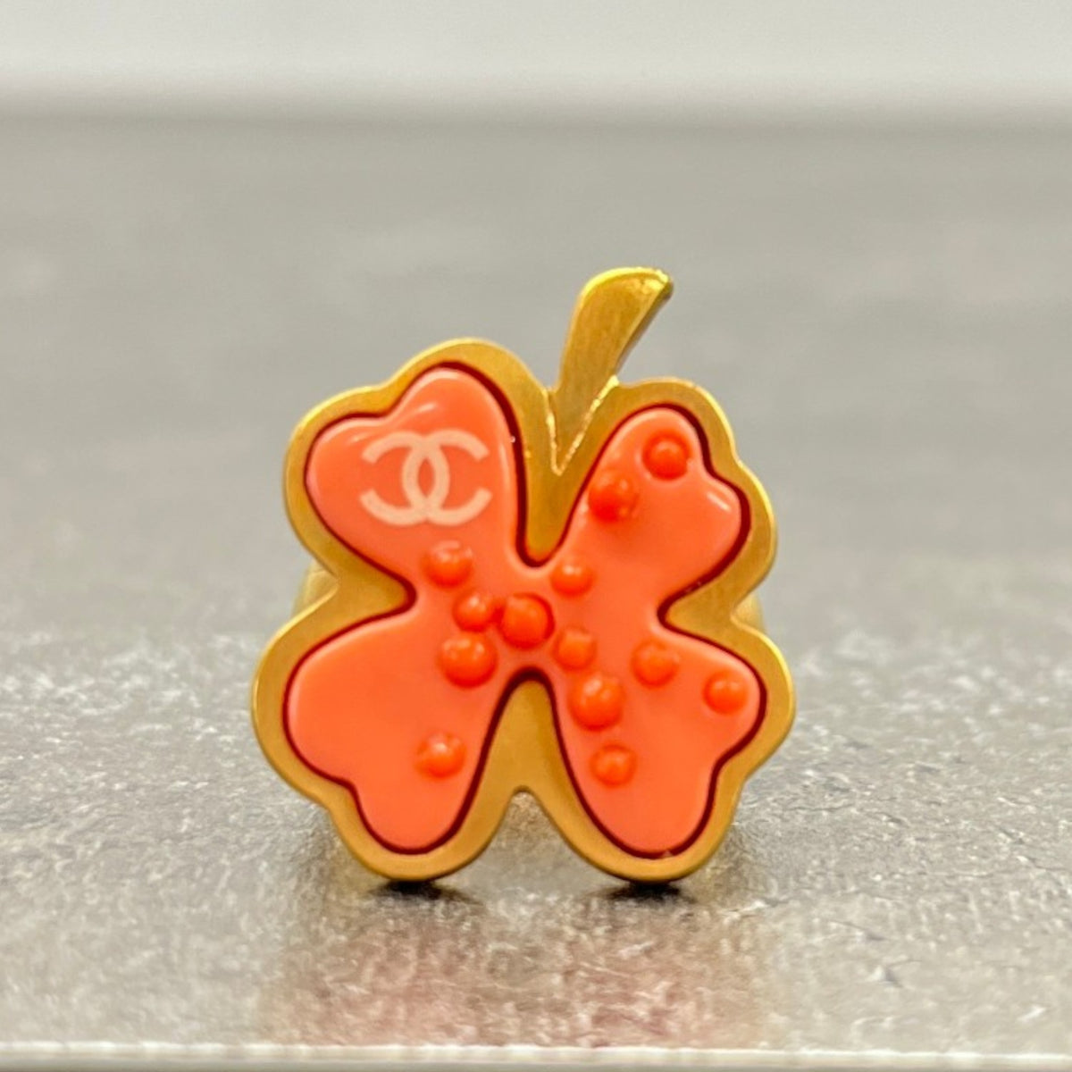 Women's CC Four Leaf Clover Ring Gold Size L - Photo 5