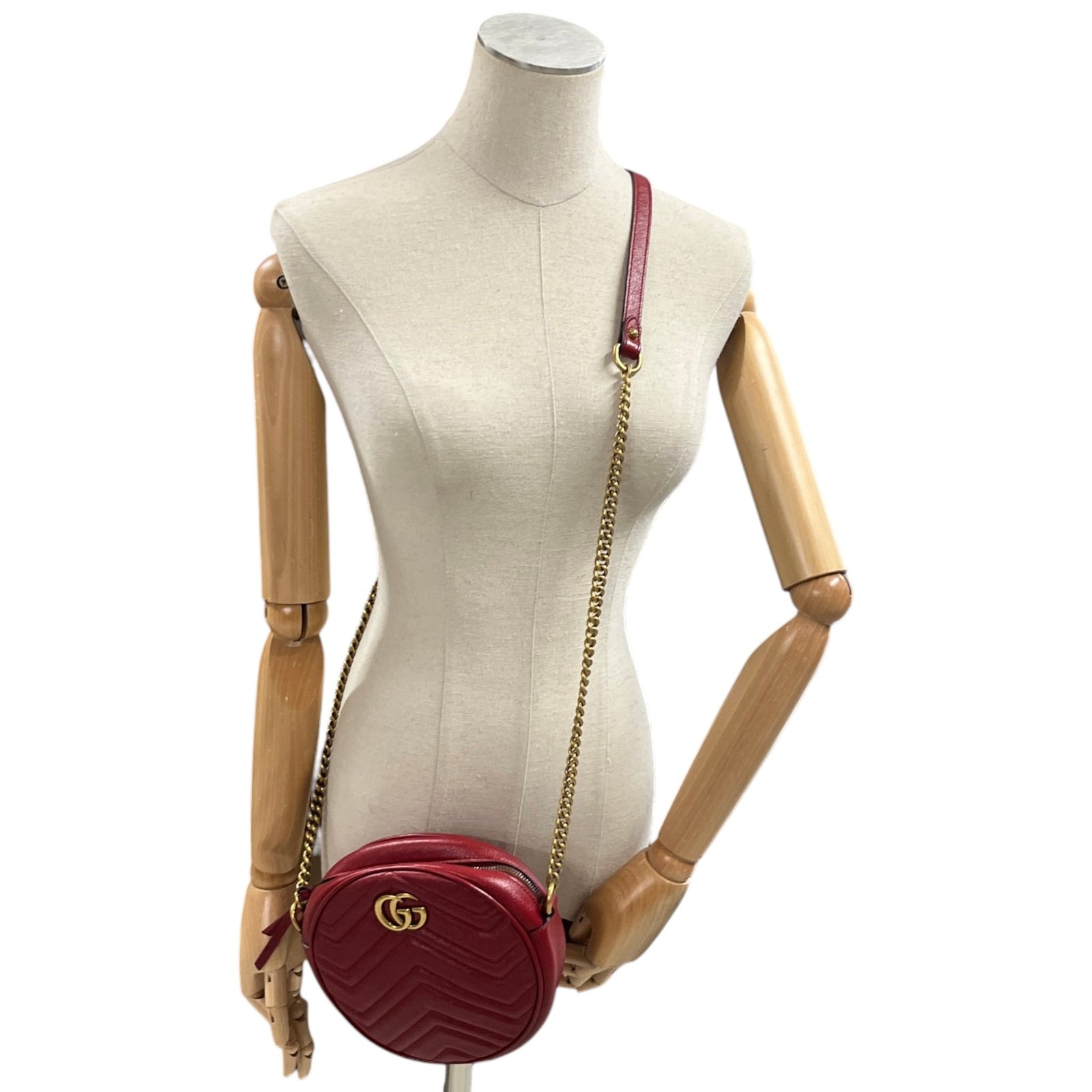 Women's Gg Marmont Mini Round Bag Red - Photo 2