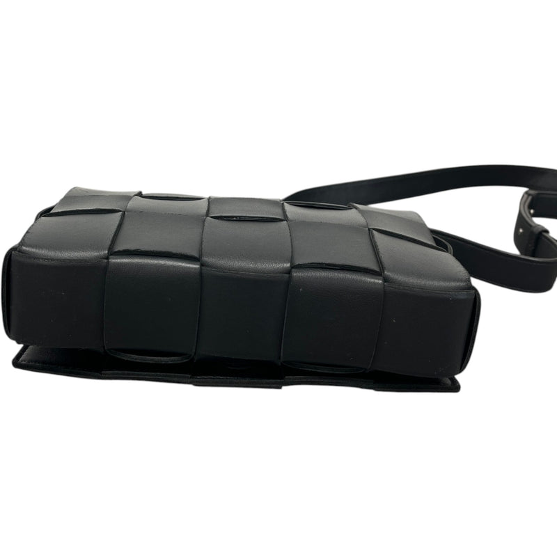 Men's Intrecciato Woven Cassette Bag Black