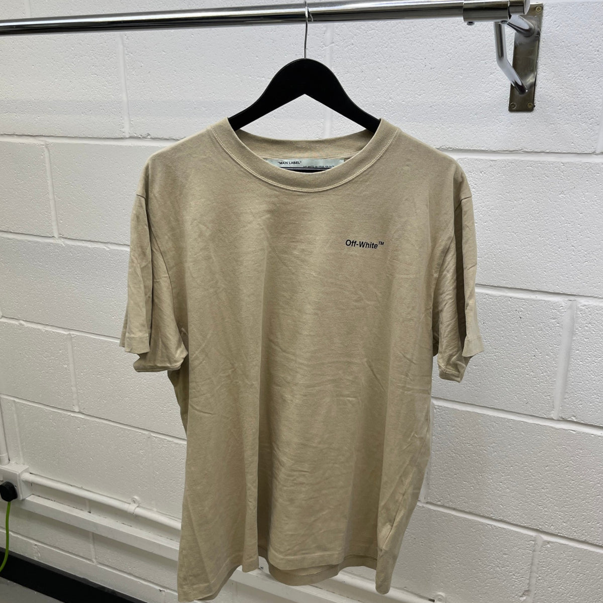 Men's Arrow Logo T-Shirt Beige Size XL - Photo 8