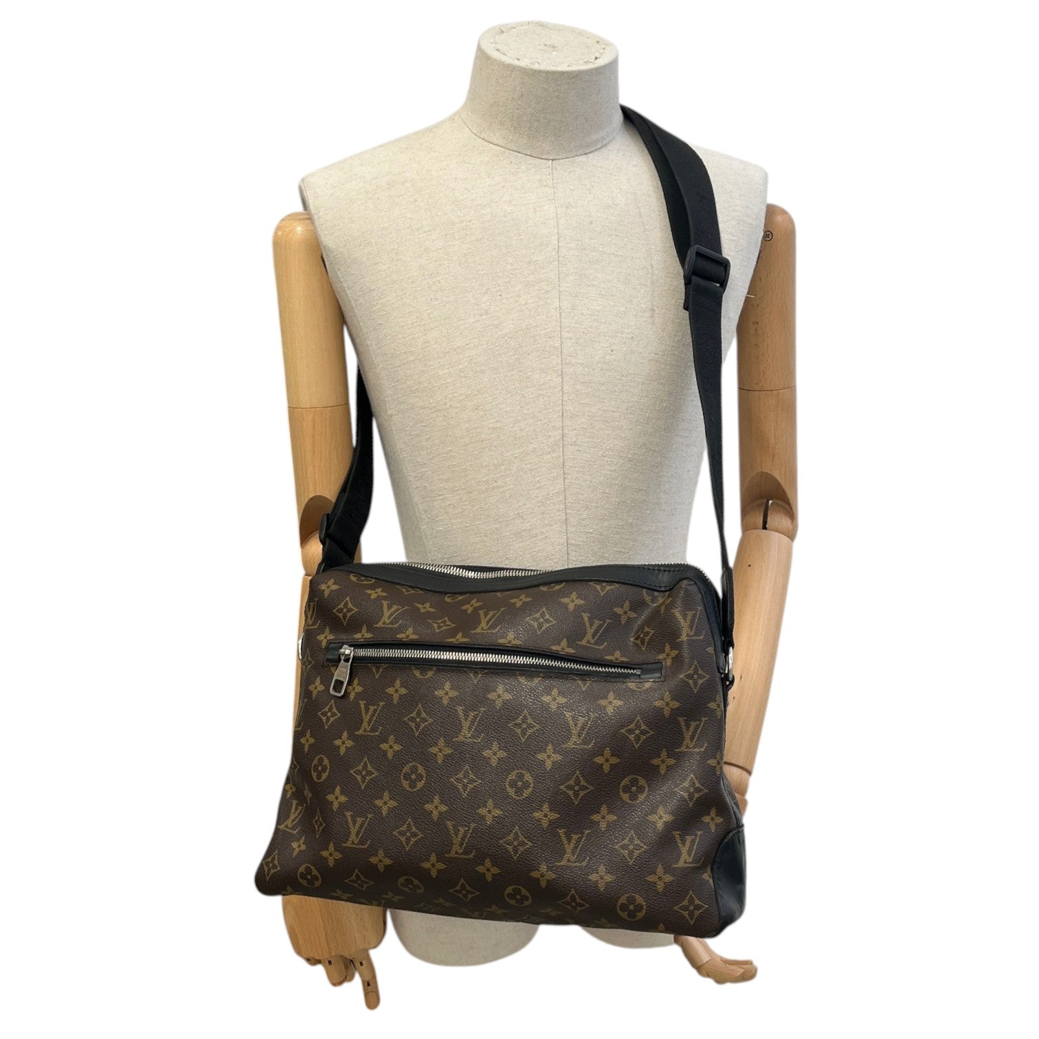 Men's Monogram Macassar Torres Messenger Bag Brown - Photo 1