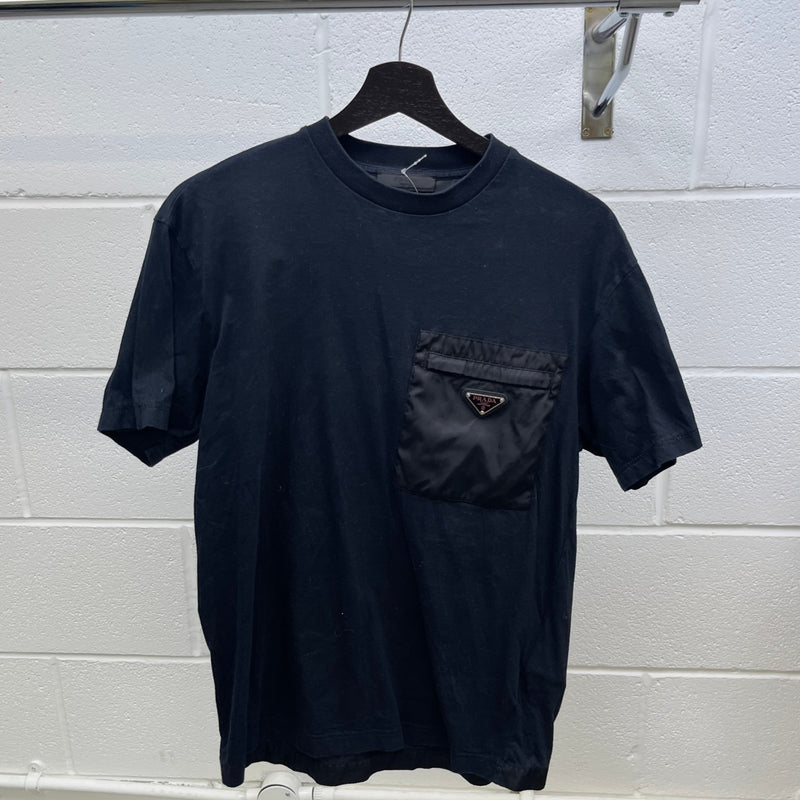 Men's Plaque Logo T-Shirt Black Size XS