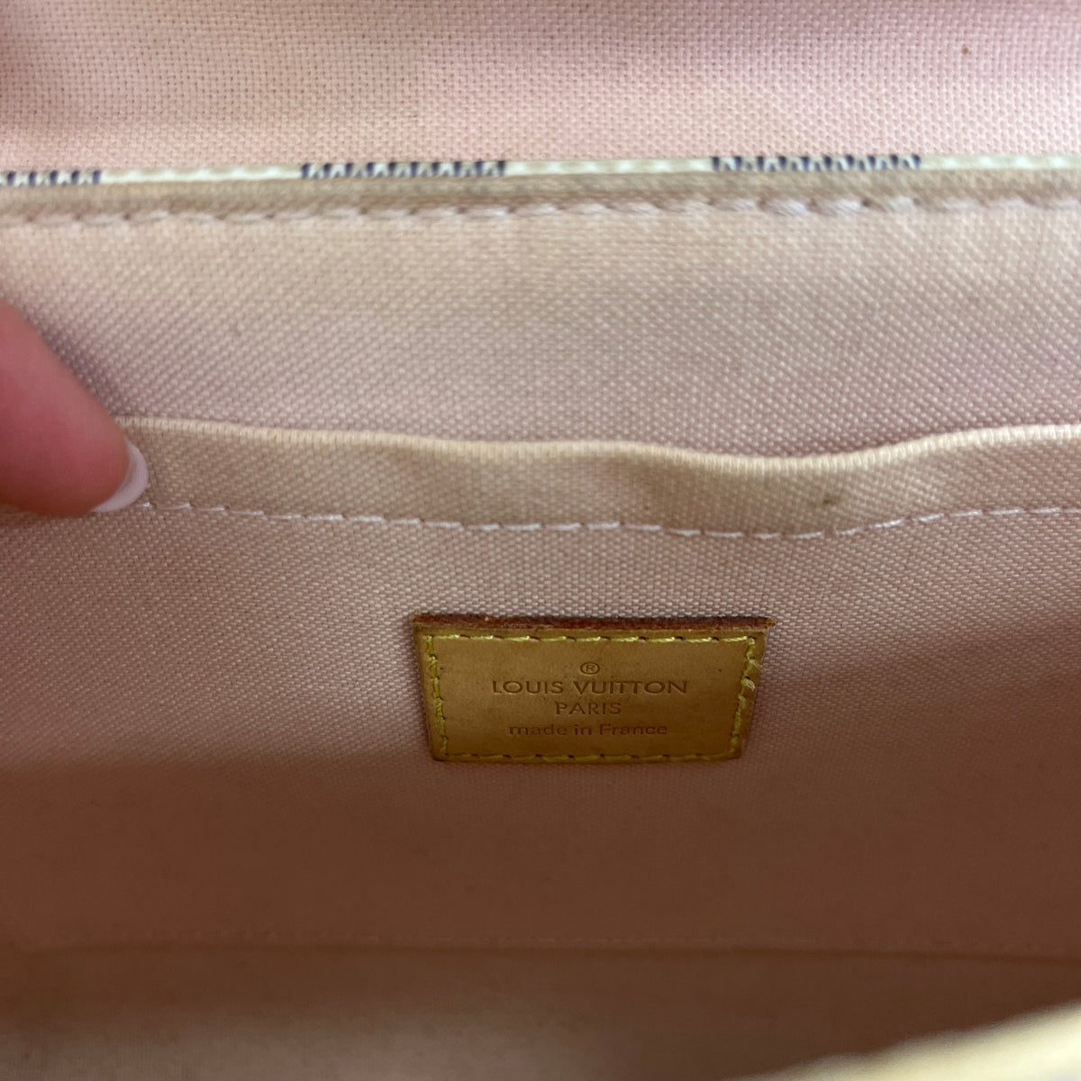 Women's Damier Azur Croisette Handbag White - Photo 12