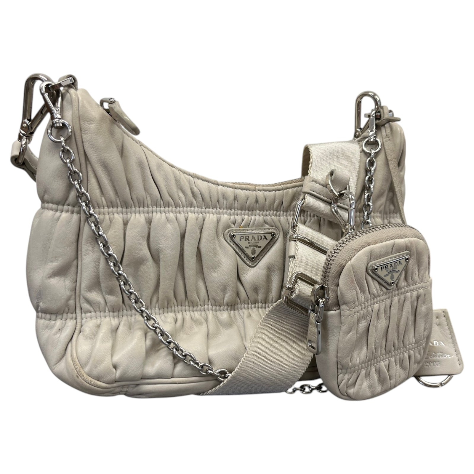 Women's Re-edition 2005 Nappa Gaufré Crossbody Bag Beige - Photo 4