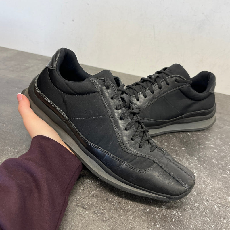 Men's Symbol Low Trainers Black Size EU 41 / UK 7