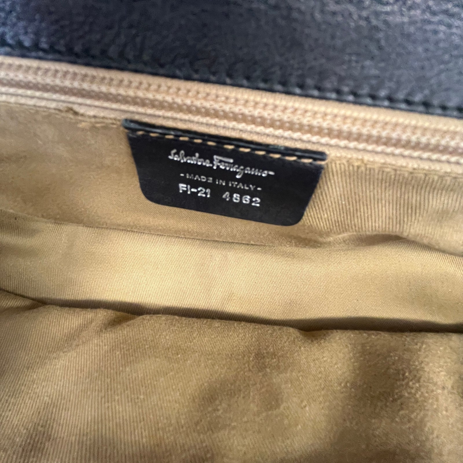 Women's Gina Handbag Black - Photo 11