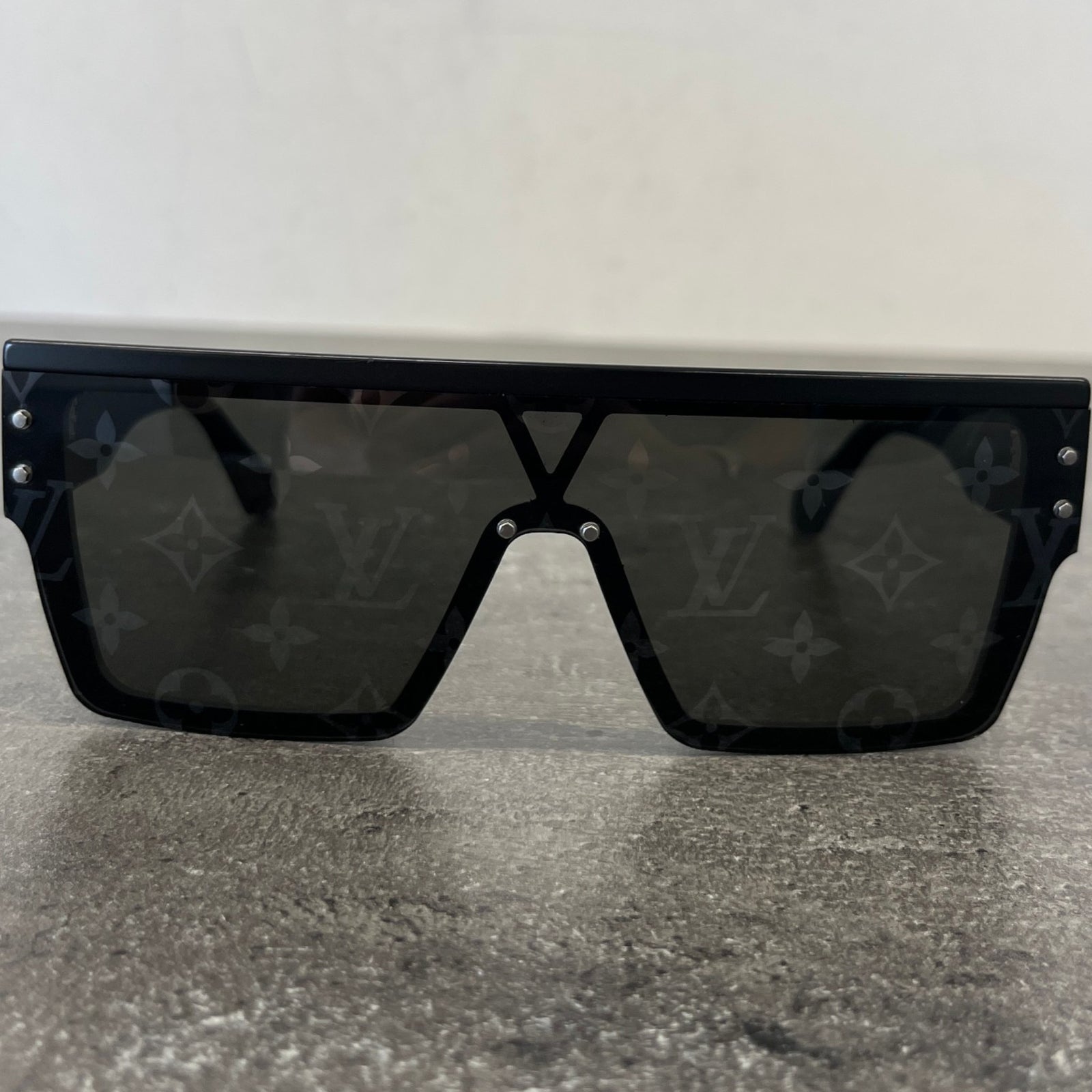 Men's Monogram Waimea Sunglasses Black - Photo 9