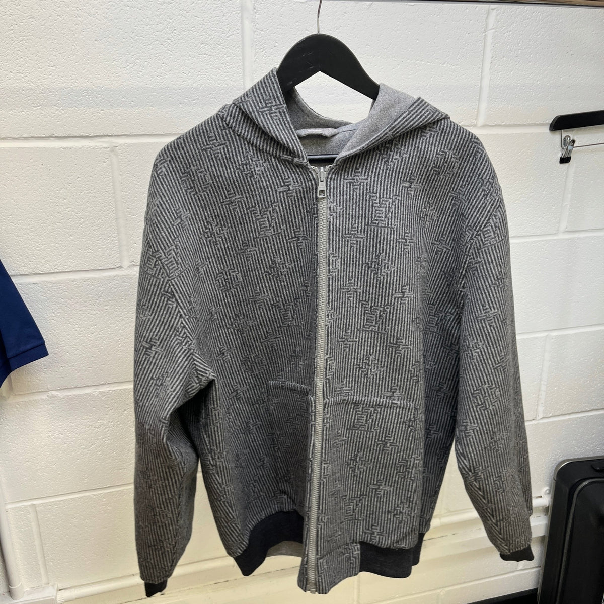 Men's Signature Pin Logo Jacket Grey Size XL - Photo 10