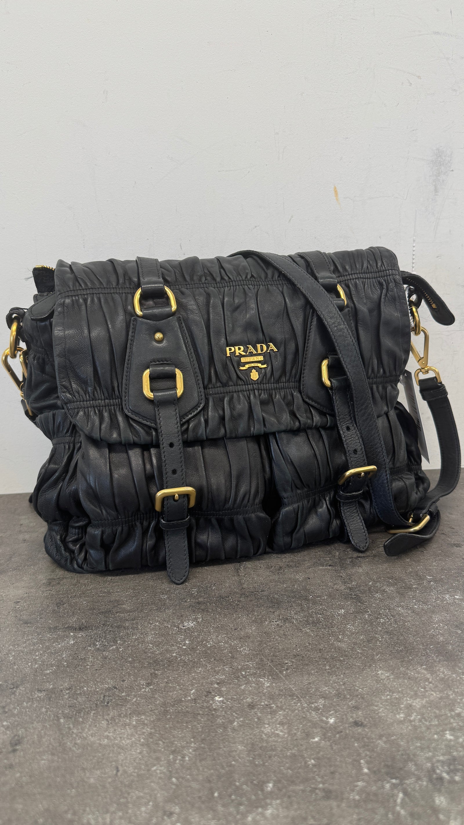 Prada Women's Nappa Gaufre Messenger Bag Black - Photo 13