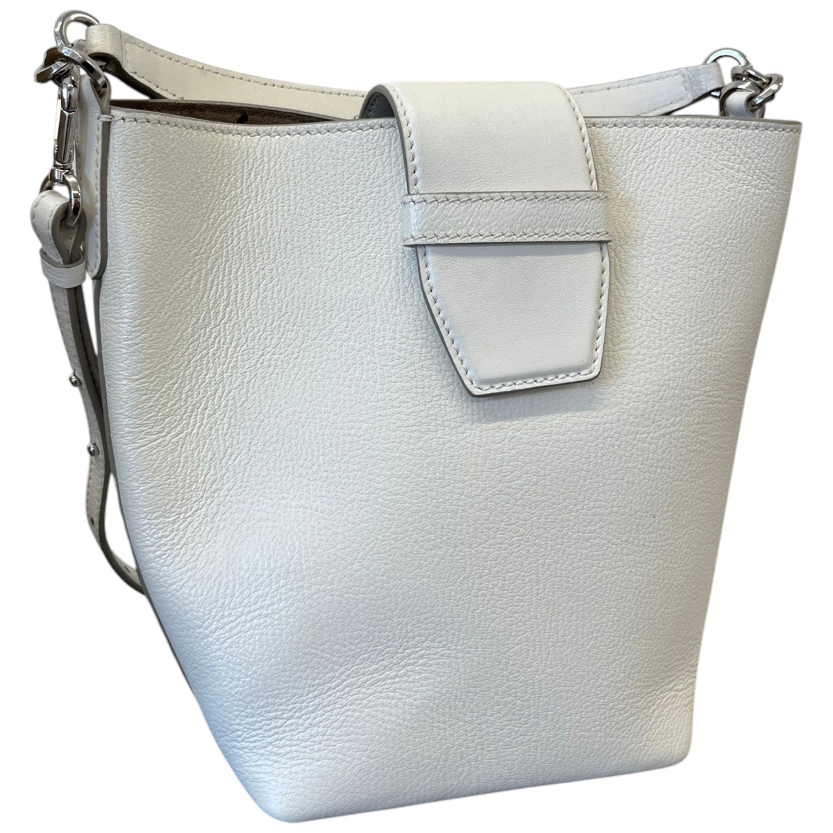 Women's Madeline Bucket Handbag White - Photo 8