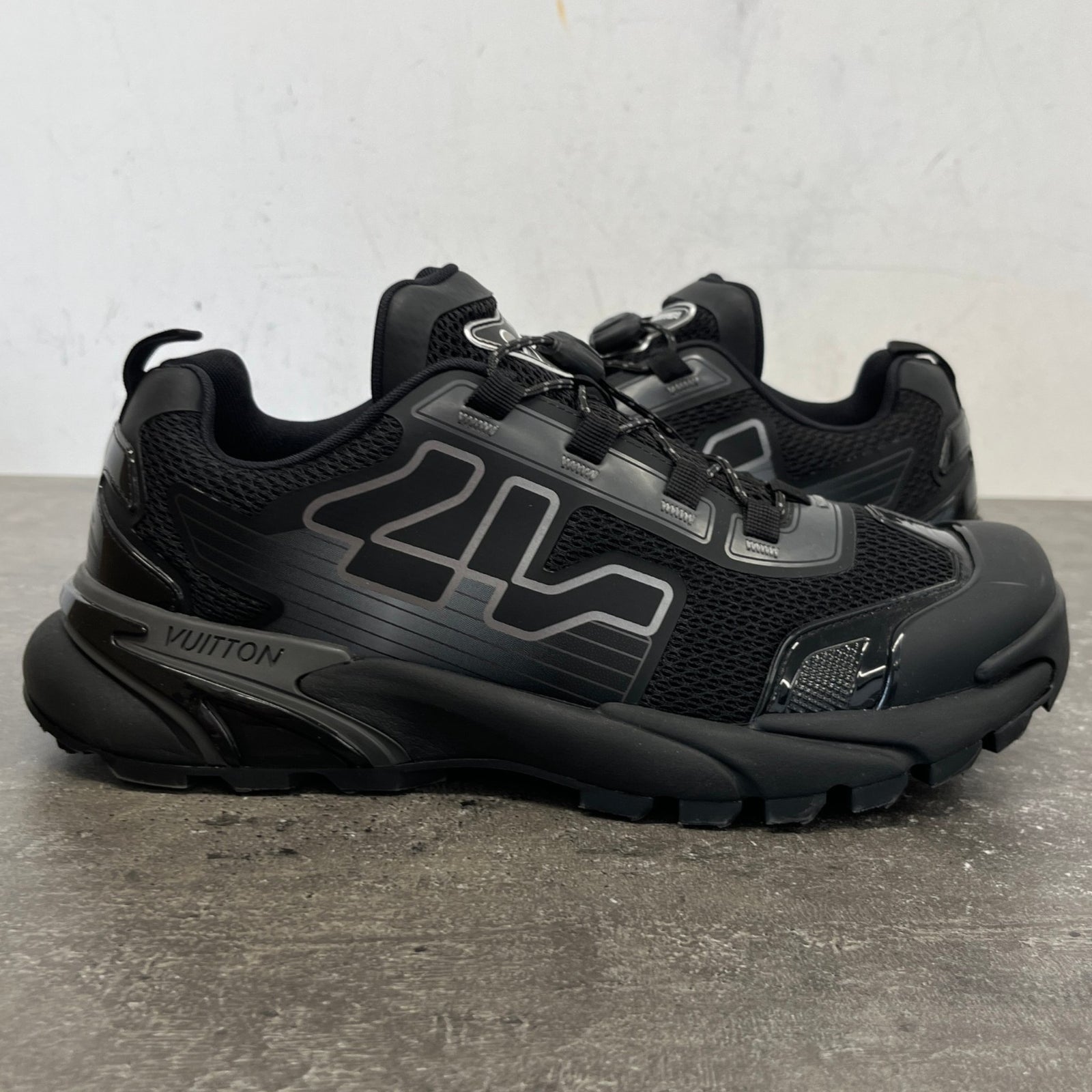 Men's LV Runner Tatic Low Trainers Black Size UK 7 / EU 41 - Photo 12