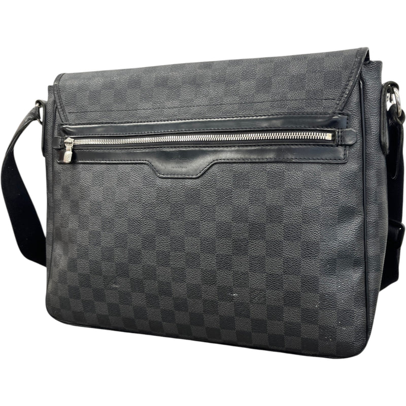 Men's Damier Graphite Daniel Mm Messenger Bag Black