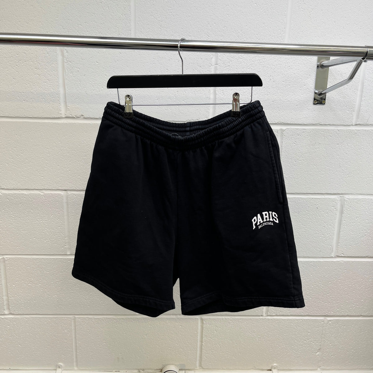 Men's Paris Logo Print Shorts Black Size S / W30 - Photo 8