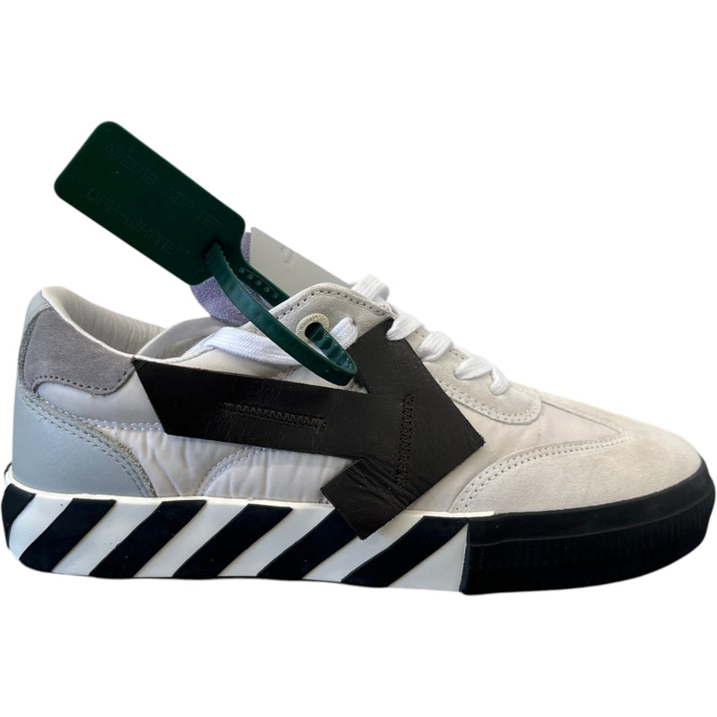 Men's Floating Arrow Vulcanized Low Trainers Grey Size EU 40 / UK 6