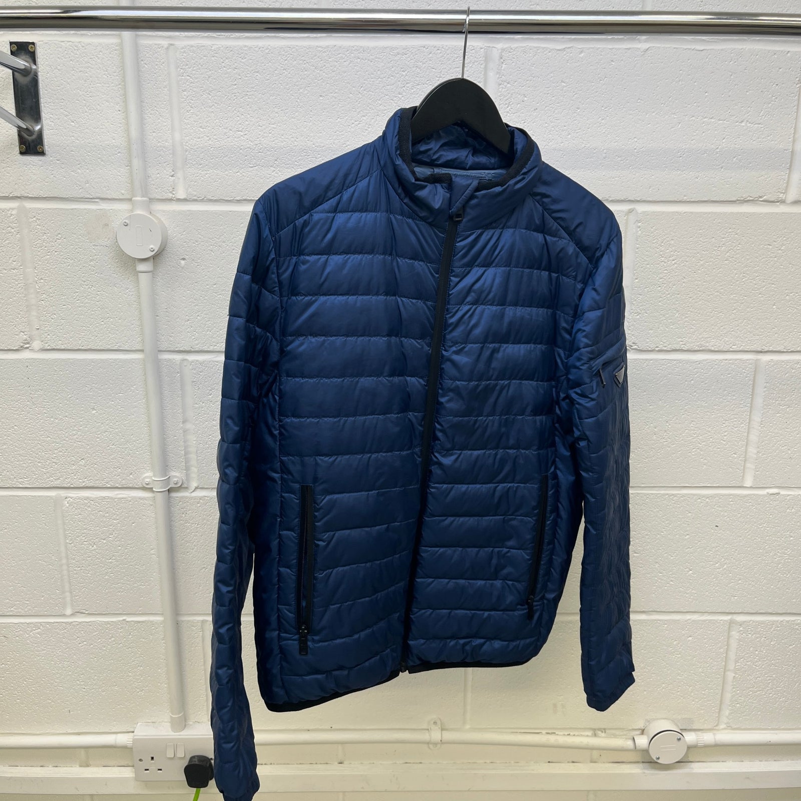 Men's Plaque Logo Down Jacket Navy Size S - Photo 7