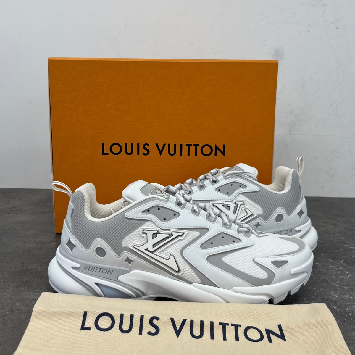 Men's LV Tatic Low Trainers White Size UK 9.5 / EU 43.5 - Photo 12