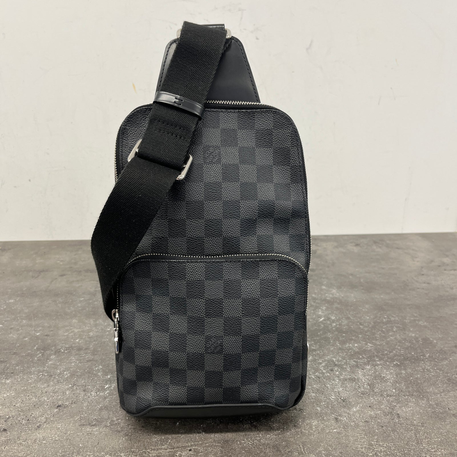 Men's Damier Graphite Avenue Sling Bag Charcoal - Photo 12