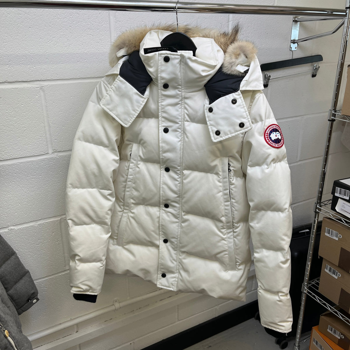Men's Wyndham Parka Down Jacket White Size S - Photo 8