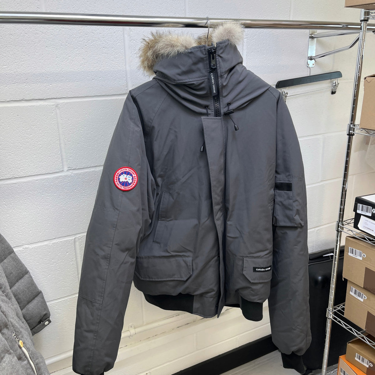 Men's Chilliwack Bomber Down Jacket Grey Size XXL - Photo 8