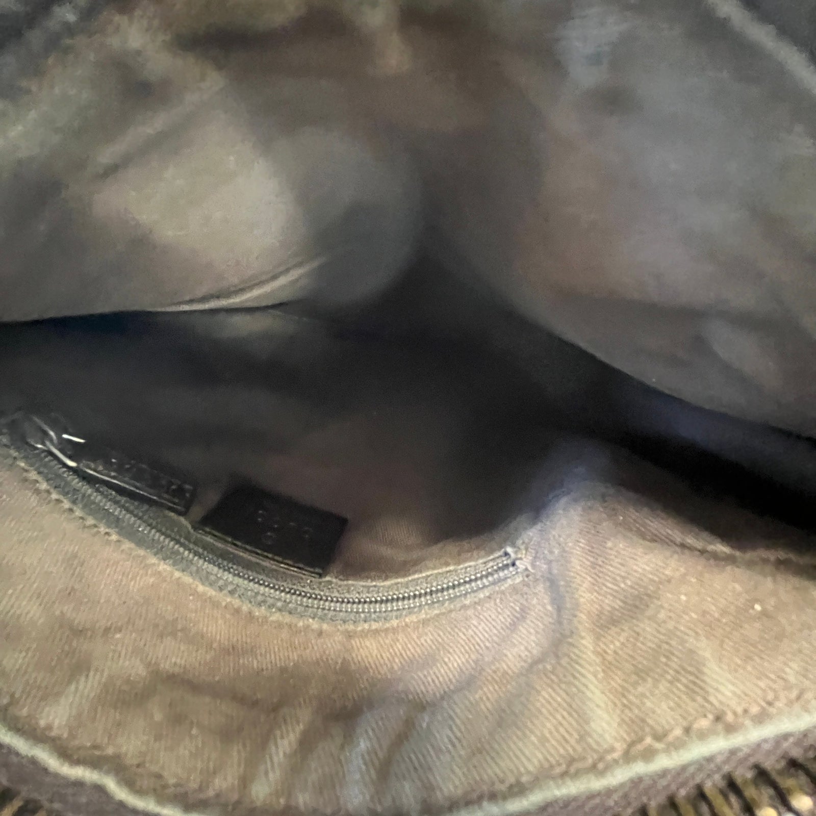 Women's Gg Supreme Hobo Handbag Brown - Photo 11