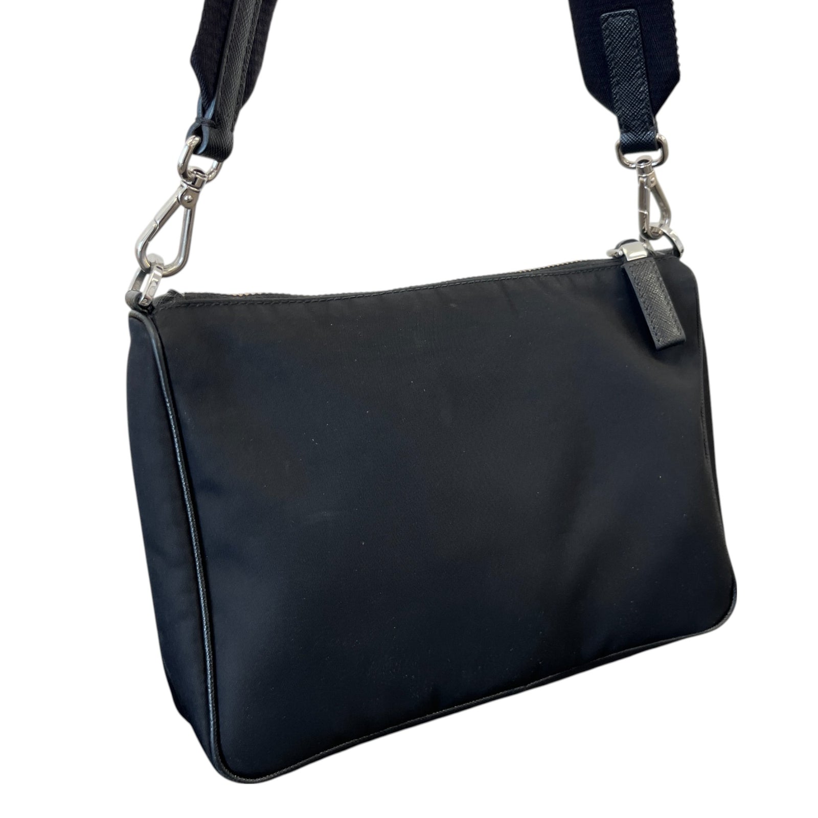 Men's Plaque Logo Re-Nylon Saffiano Messenger Bag Black - Photo 8