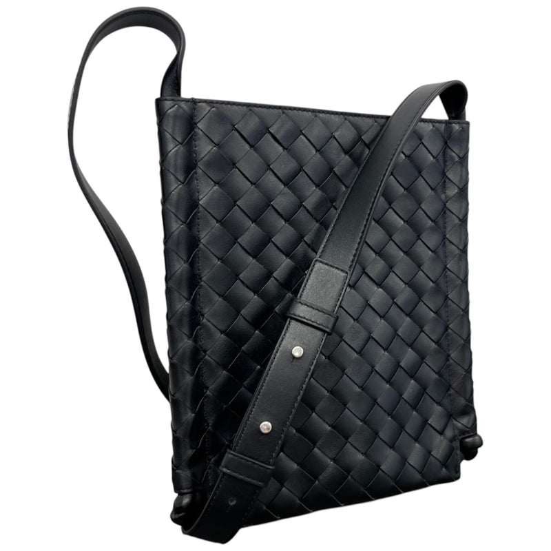 Men's Intreccio Woven Flat Loop Small Messenger Bag Black