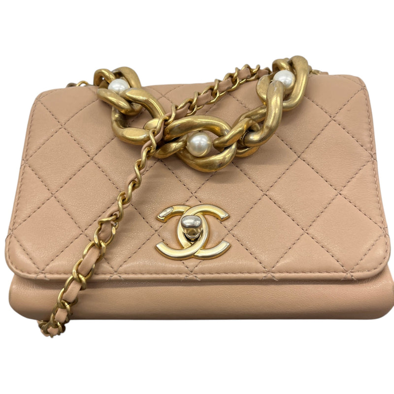 Women's Cc Pearl Chain Crossbody Flap Bag Pink