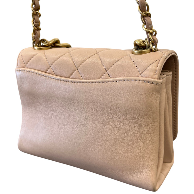 Women's Cc Pearl Chain Crossbody Flap Bag Pink